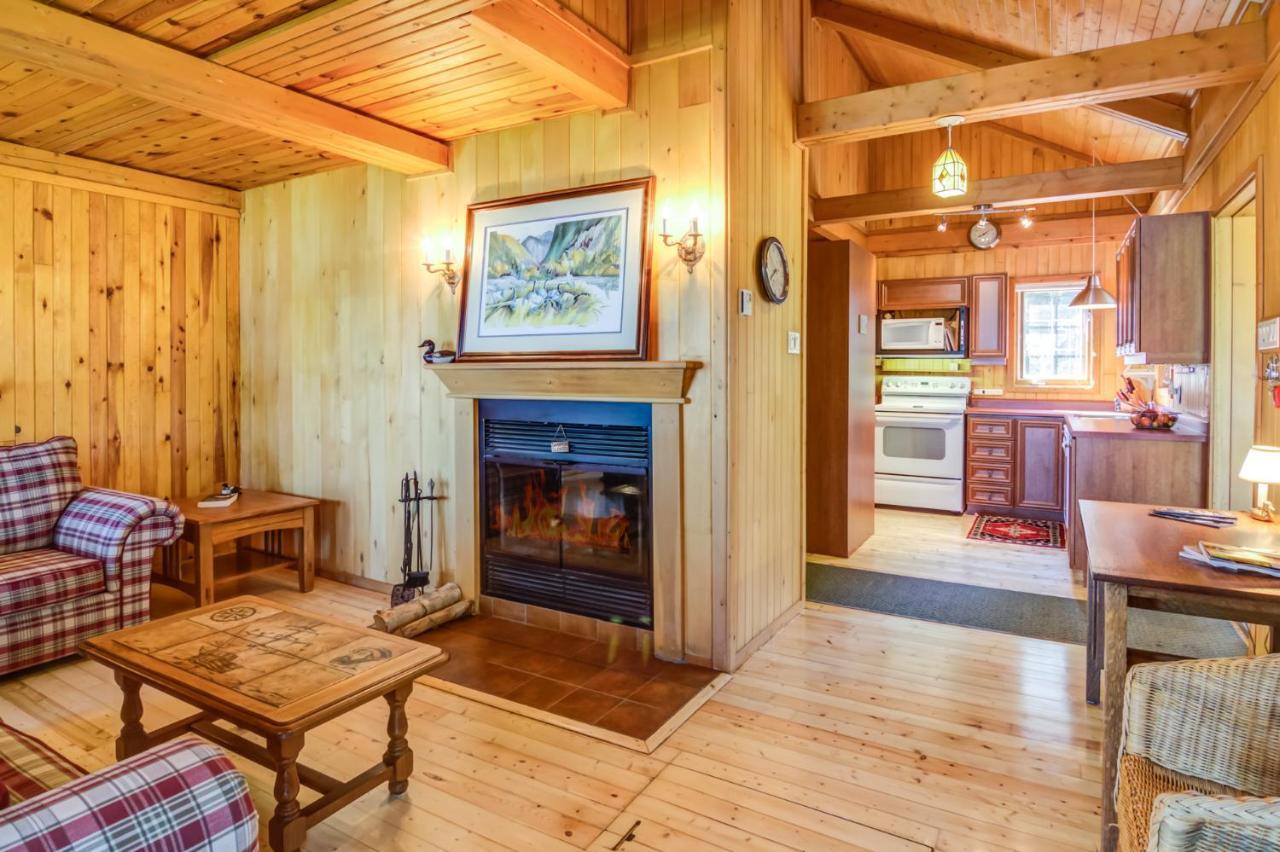 Le Cent Villa Chicoutimi Buitenkant foto