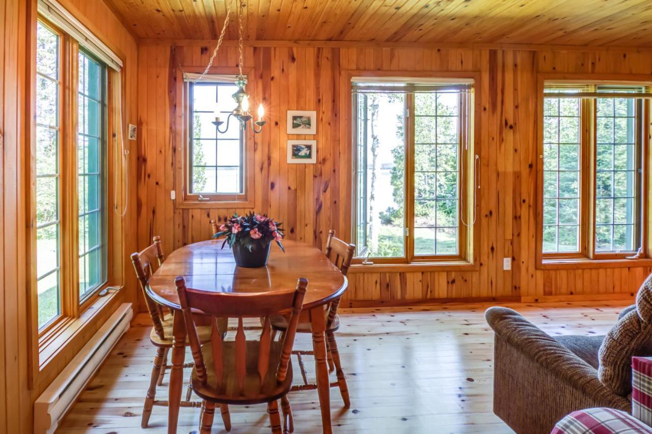 Le Cent Villa Chicoutimi Buitenkant foto
