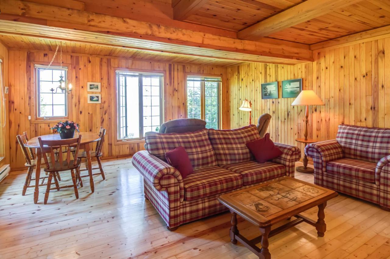 Le Cent Villa Chicoutimi Buitenkant foto