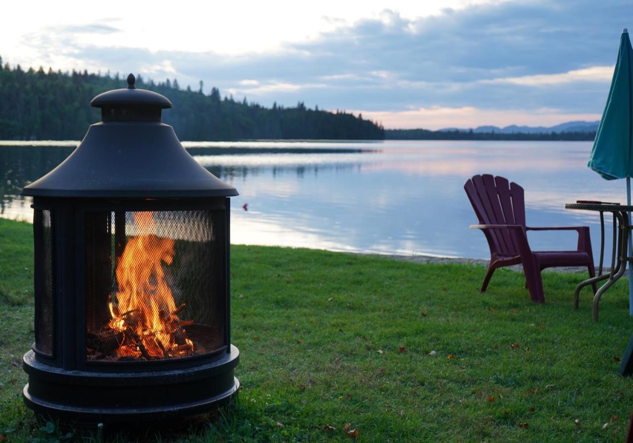 Le Cent Villa Chicoutimi Buitenkant foto