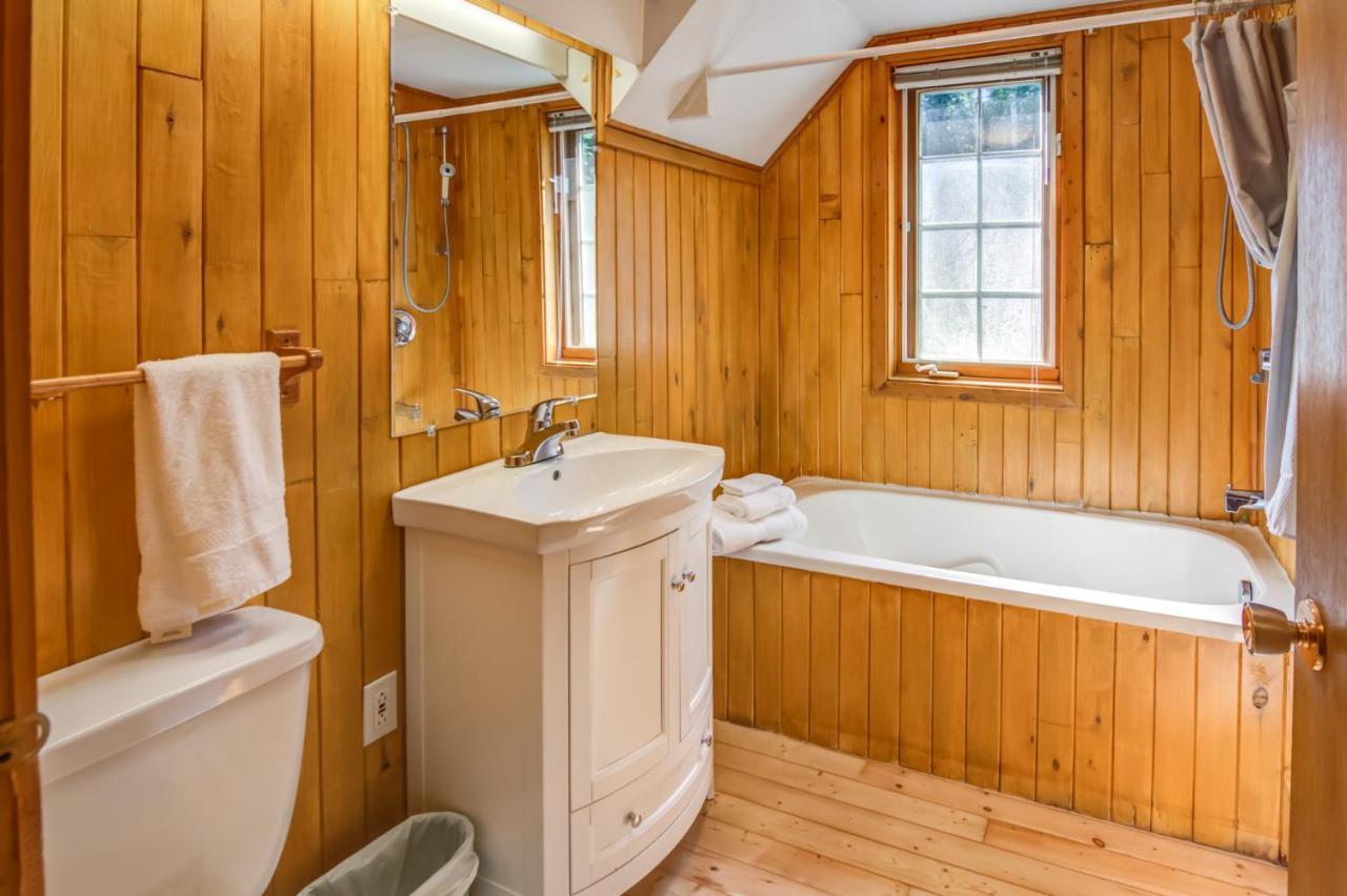 Le Cent Villa Chicoutimi Buitenkant foto