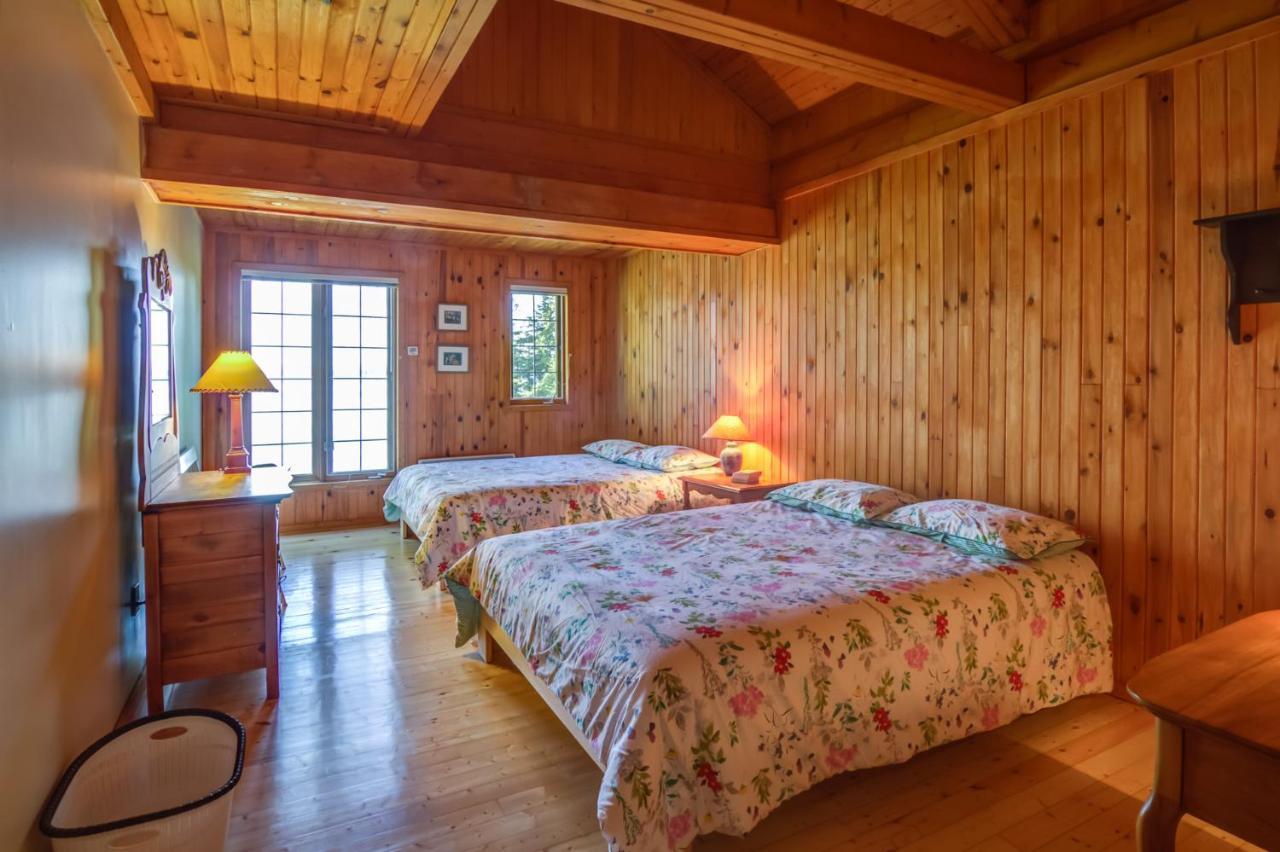 Le Cent Villa Chicoutimi Buitenkant foto